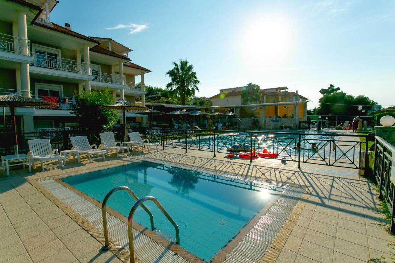 Golden Residence Family Resort ペフコホリ エクステリア 写真