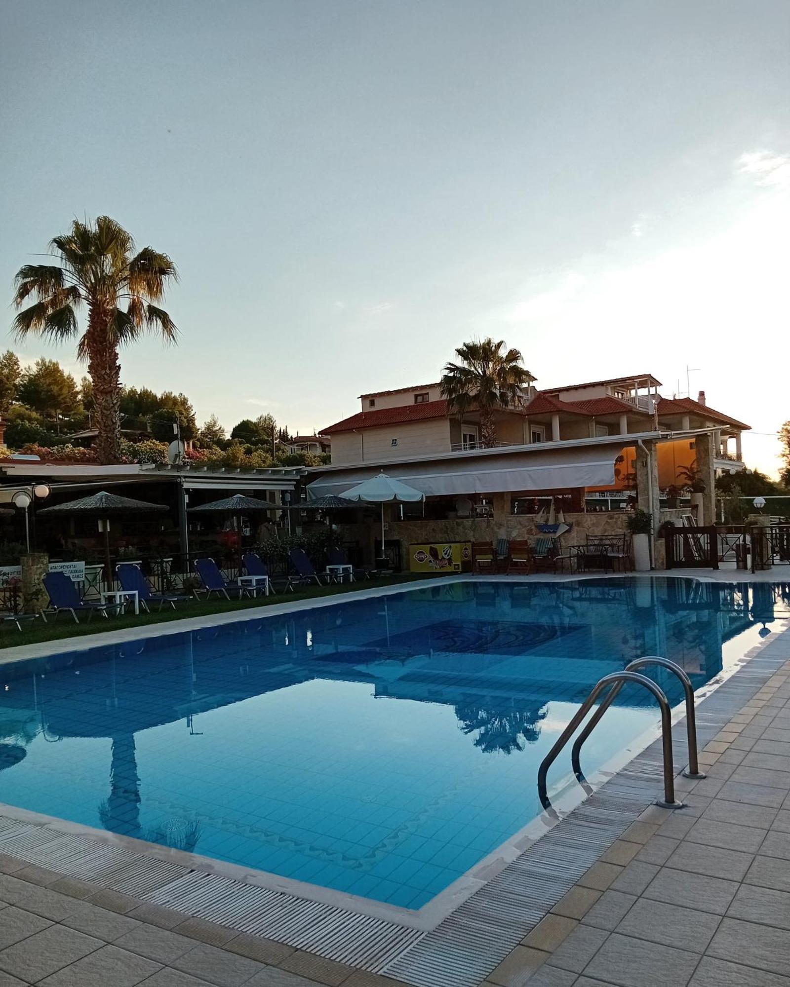 Golden Residence Family Resort ペフコホリ エクステリア 写真