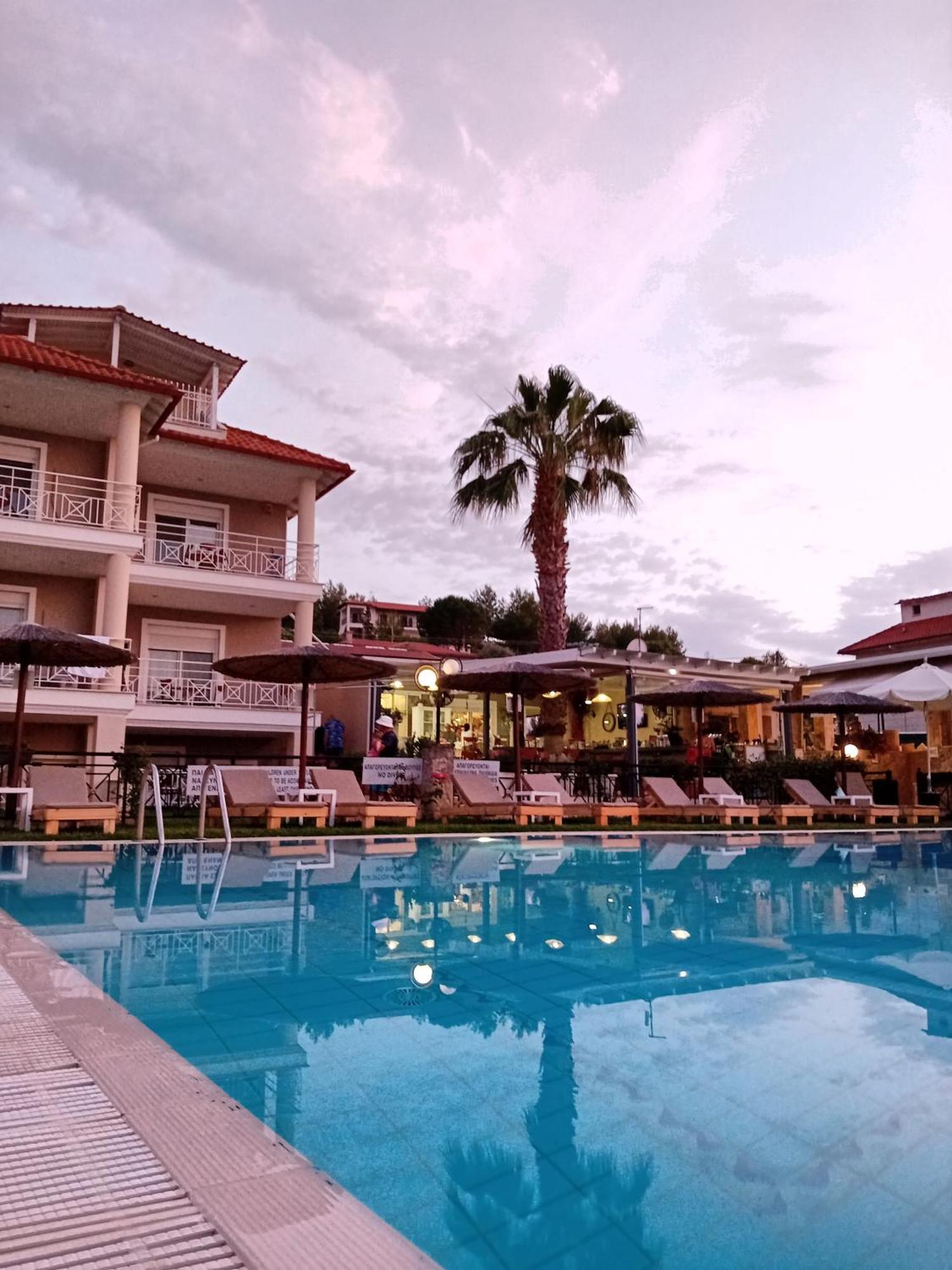 Golden Residence Family Resort ペフコホリ エクステリア 写真