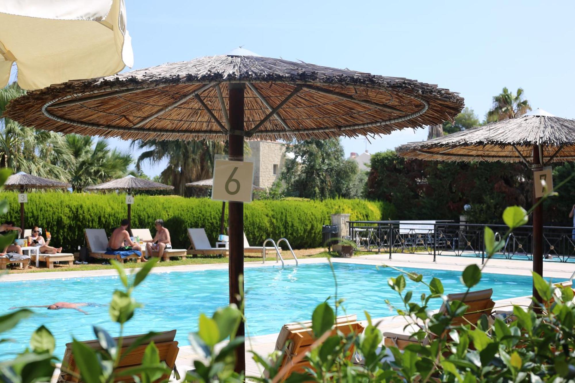 Golden Residence Family Resort ペフコホリ エクステリア 写真